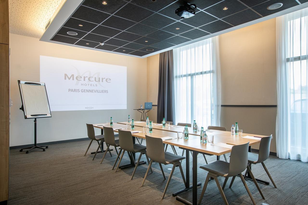 Hotel Mercure Paris Gennevilliers Esterno foto